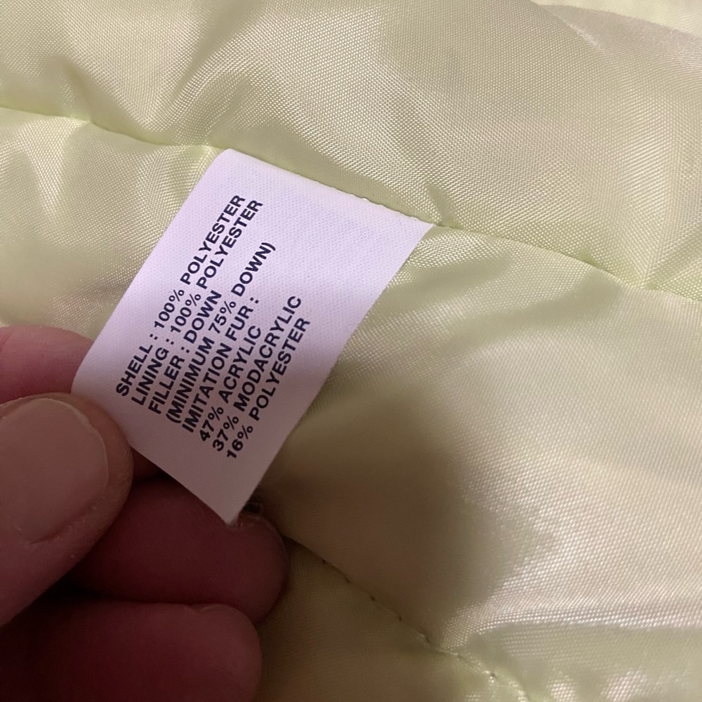 Gap Woman’s Medium Down Filled Jacket With Hood. … - image 3